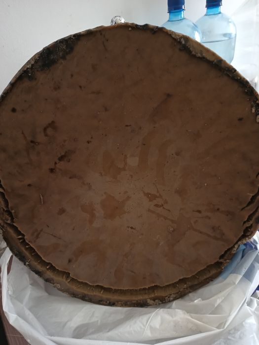 Vând ceara naturala de albine aprox 15 kg