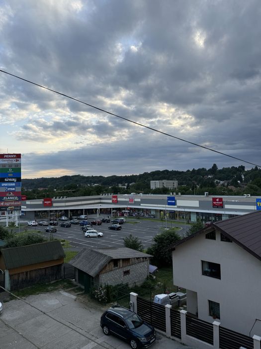 Inchiriez apartament