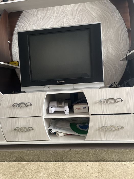 Продам телевизор