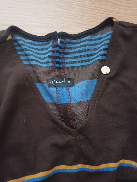 Рокля Lucy с ефектни джобове