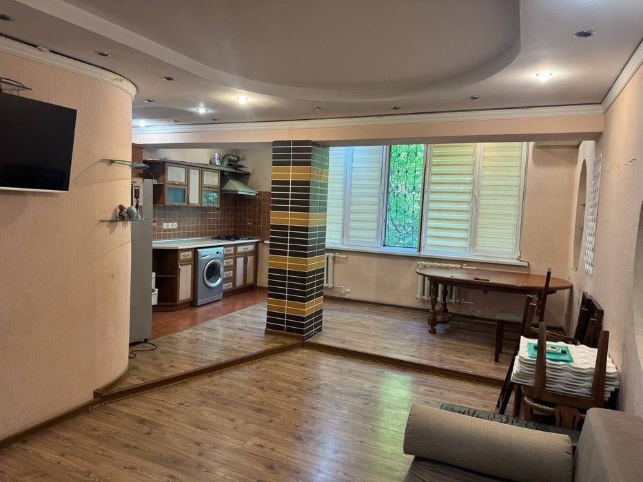 Продается 3 комнатная квартира ремонт Ц-5, Алайский рынок Юнусабад