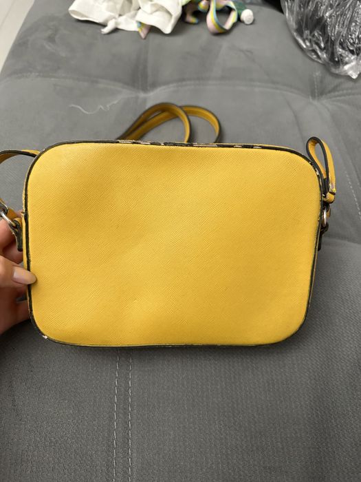 Продам сумку guess