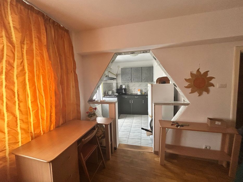 Inchiriez apartament cu 1 camera