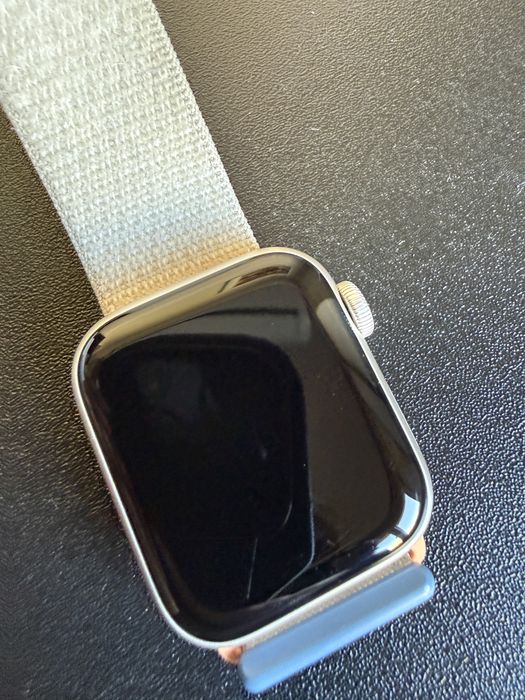 Apple Watch SE 2023 GPS 40 mm | 92% Battery Health | Cutie + 5 curele