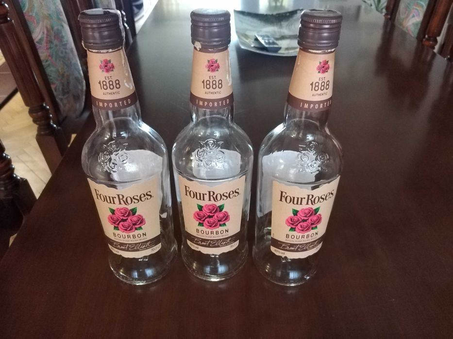 Празни бутилки 100 броя