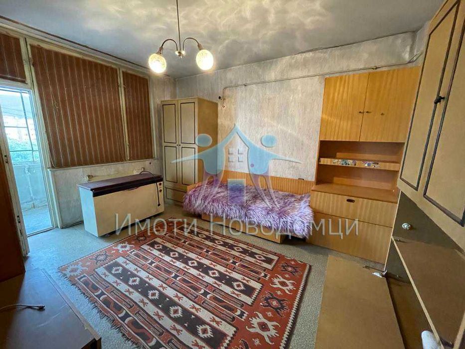 Продава се Двустаен апартамент в Шумен, Пазара - 68 кв.м за 1050 €/кв.м - Снимка #1