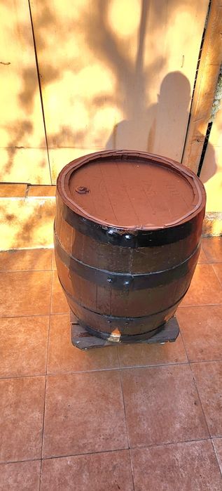 Буре, бъчва маса