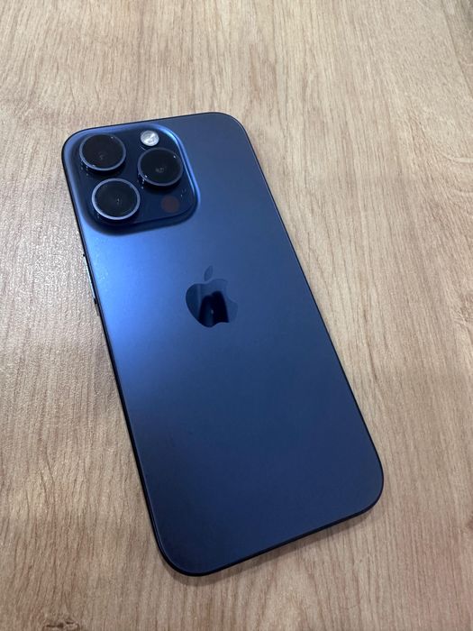 Iphone 15pro , продажа без обмена, состояние выше среднего, батарея 89