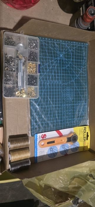 Set  scule ustensile pentru lucru cu pielea portofele
