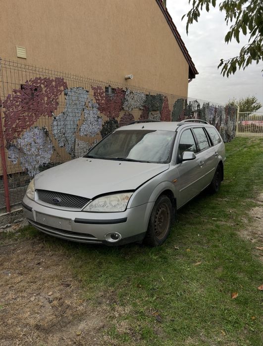 Vand Ford Mondeo mk3 intreg sau pentru dezmembrat