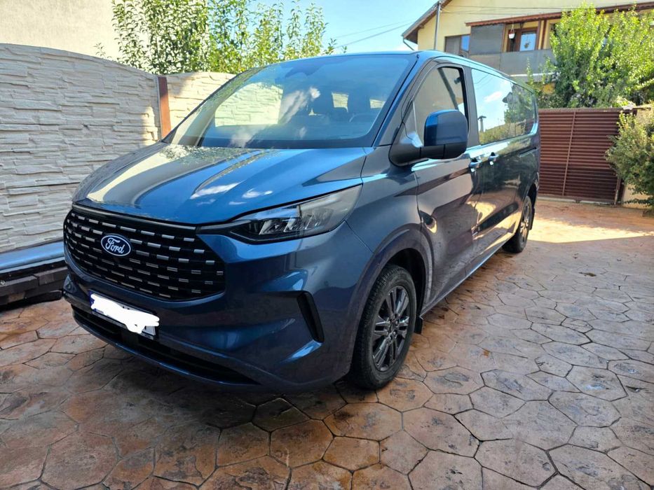 FORD Tourneo