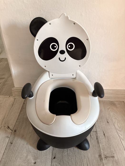 Продам горшки и писсуар