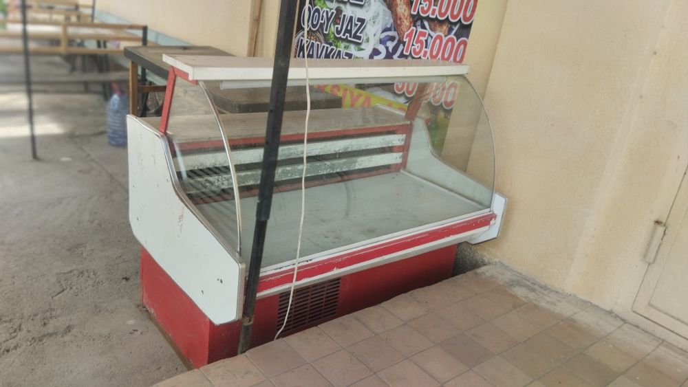 Витринный холадилник сотилди 1.5 метирлик