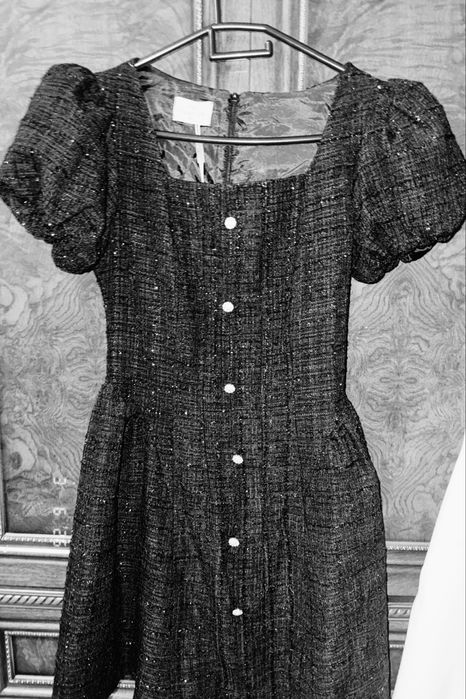 чёрное платье,размер М,новое ,ни разу не носила