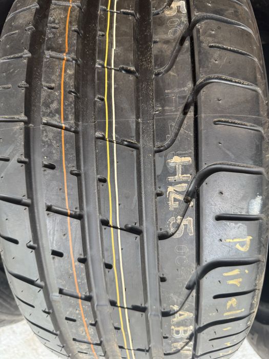 Kомплект чисто нови гуми Pirelli P Zero 255/45/18
