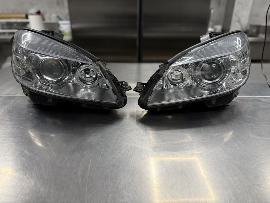 Фарове Мерцедес w204