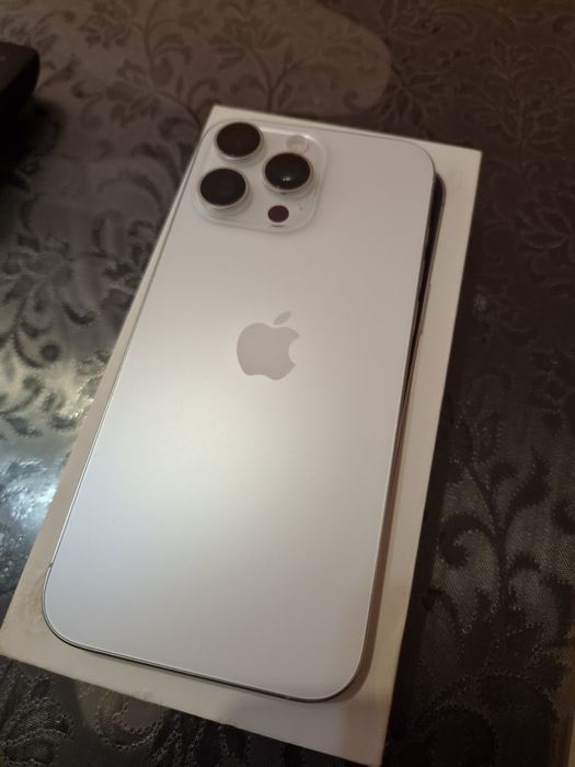 iPhone 16 Pro Max White  256GB Топ - Гаранция и документи