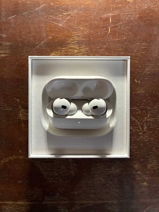 AirPods Pro 2 Lightning