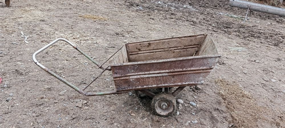 Қол арба сатылалады