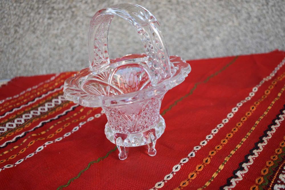 кристална кошничка