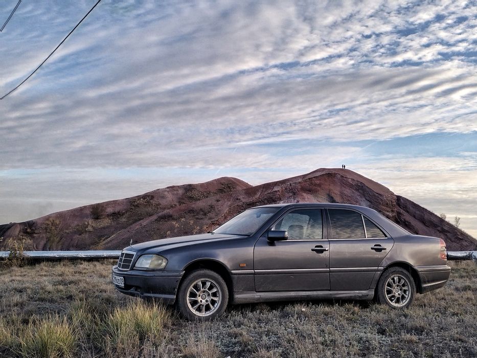 Mercedes Benz C180