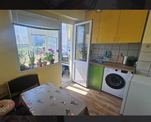 Продава се Едностаен апартамент в Силистра, в.з. Юг - 41 кв.м за 1171 €/кв.м - Снимка #1