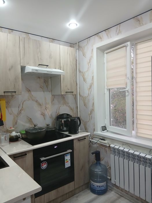 Продам квартиру 12 микрорайон 4 этаж