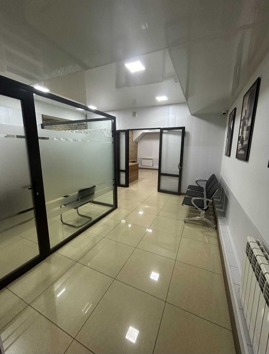 Аренда Офиса 190 м2. Бизнес центр подвал на Ц-6! Первая линия. Срочно!