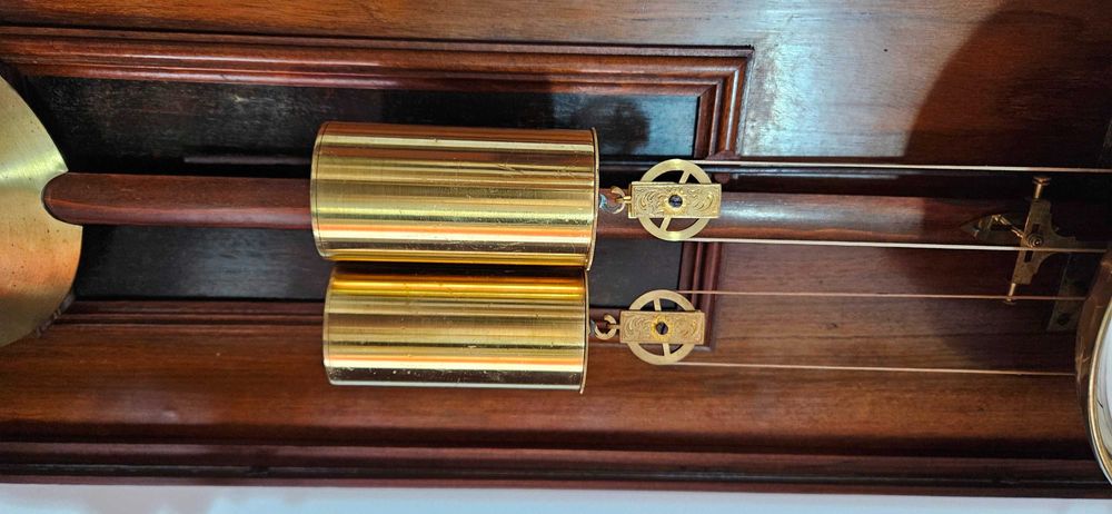 Ceas de perete cu pendul si 2 greutati Kronstadt