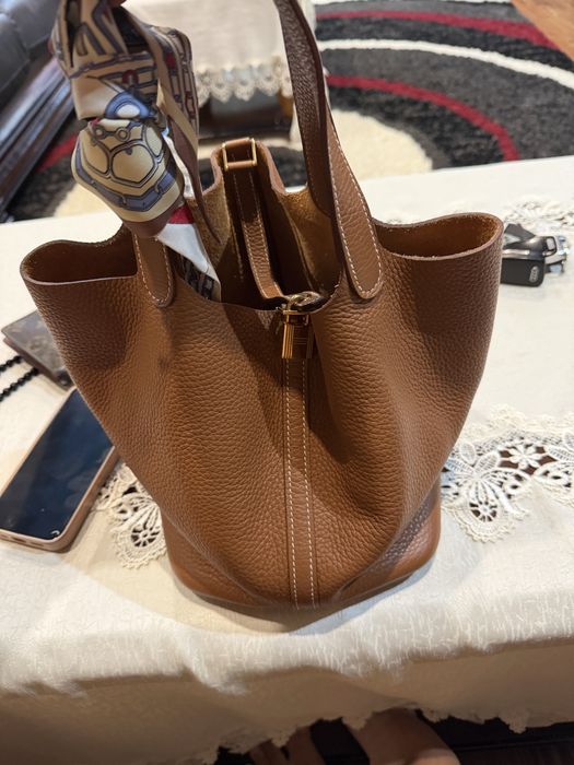 Hermés Picotin Lock 26 Bag (Gold)
