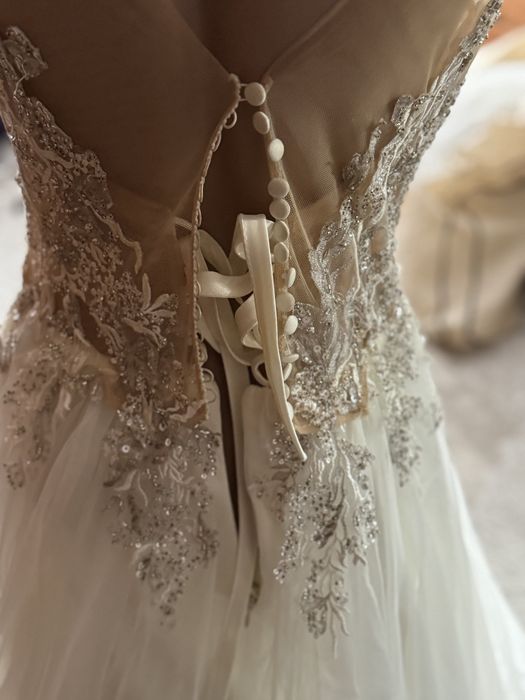 Rochie mireasa fara defecte, corset reglabil