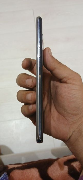 Самсунг s10 + 5j