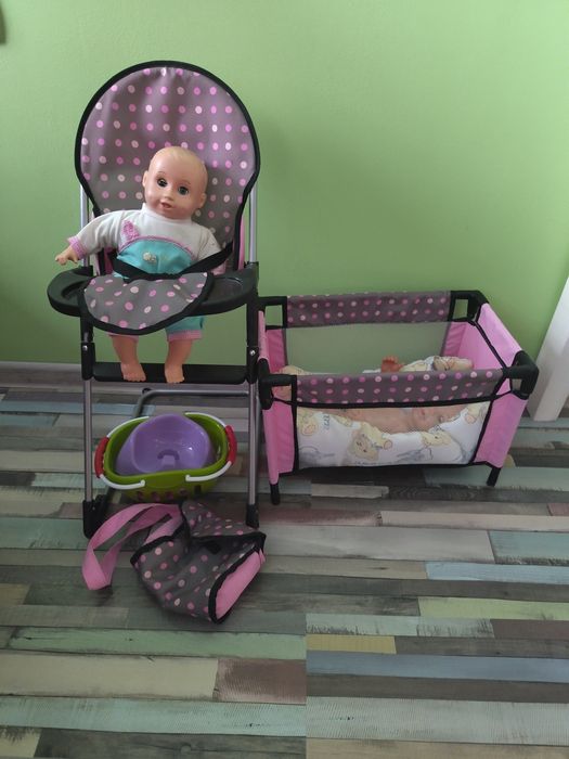 Играчки кошара, столче и две бебета