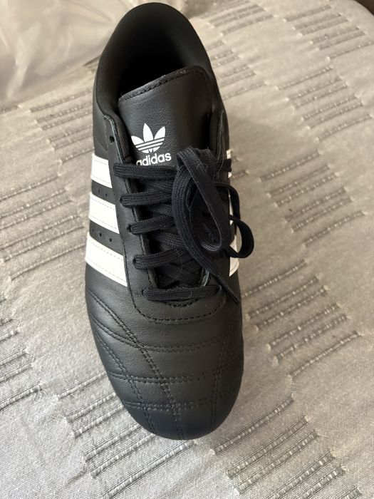 Маратонки Adidas нови