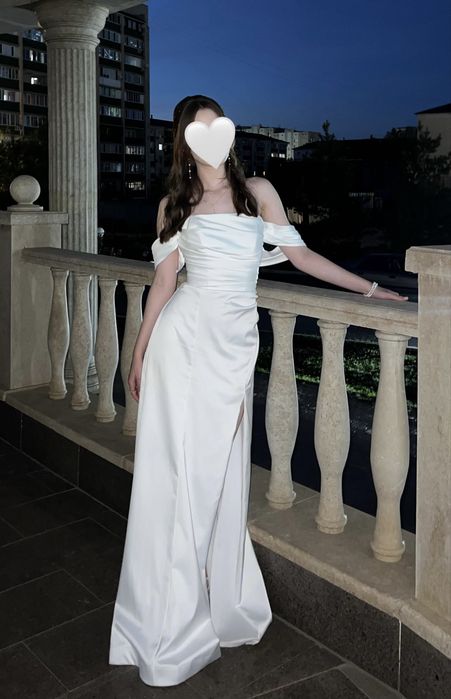 Платье на выпускной/свадьбу цвет айвори размер 42-44