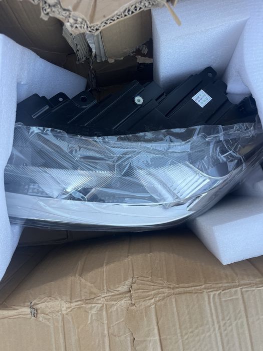 Фара и решетка радиатора на Хавал н 6