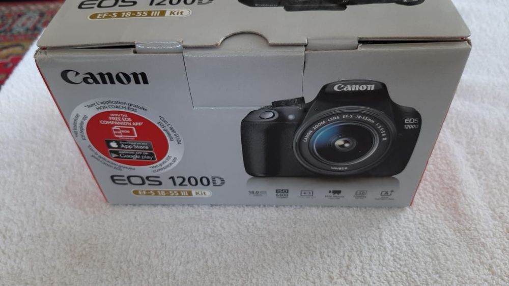 Продаю фотоаппарат Canon EOS 1200D
