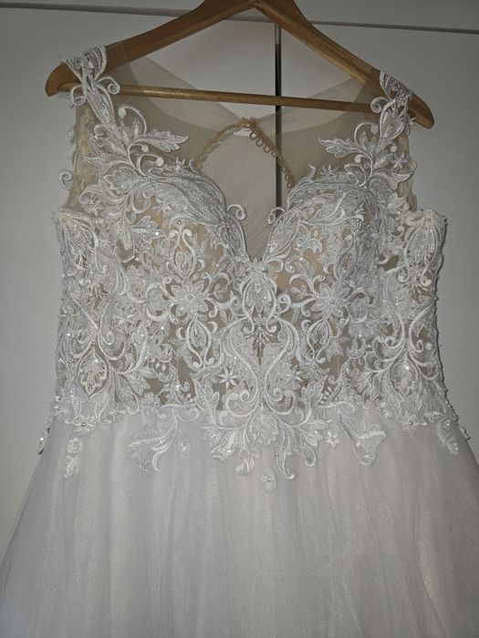 Продавам булчинска рокля