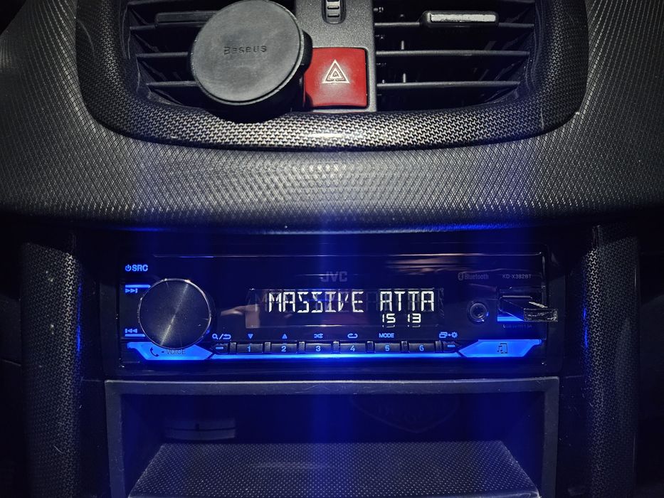 Плеър за кола JVC KD-X382BT