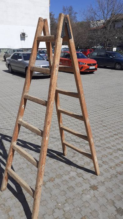 Дървени стълби, ръчно изработени