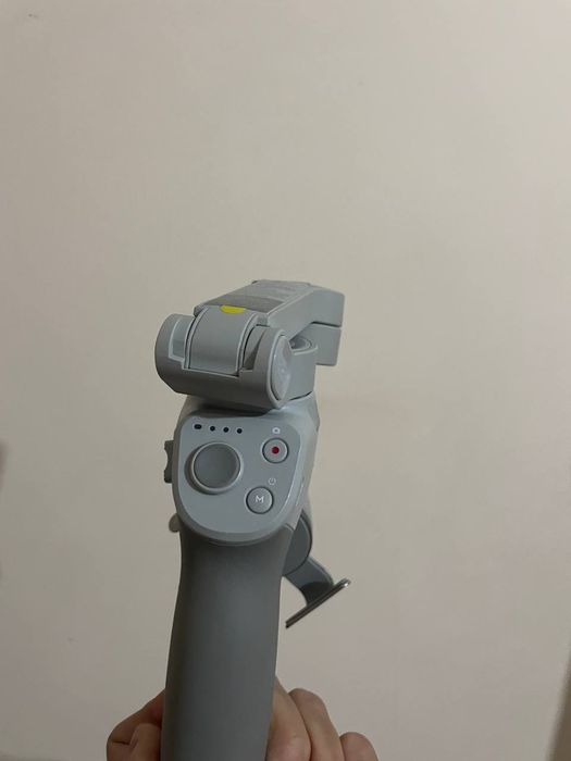DJI Osmo Mobile 4 стабилизатор