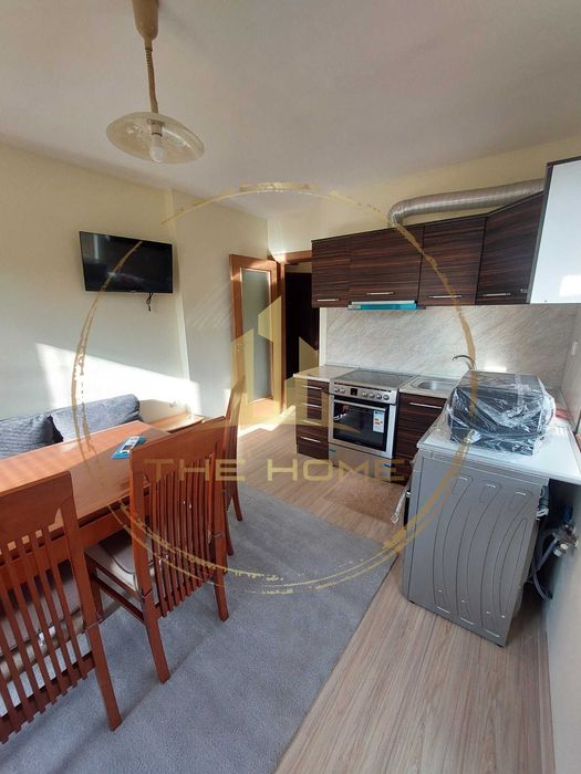 Атрактивна цена 2 стаен Лятно Кино