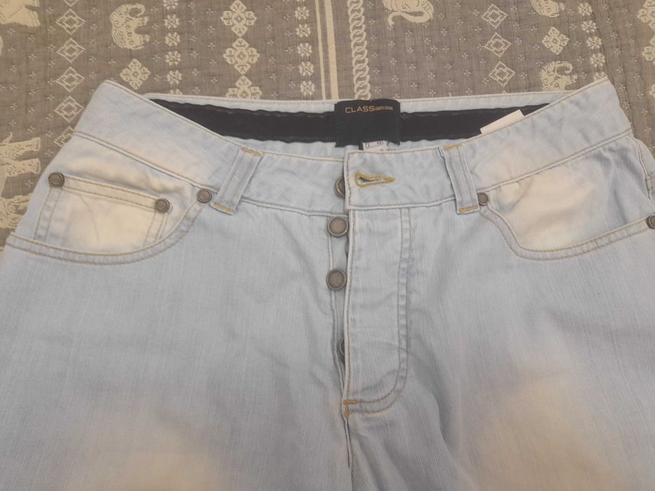 Продам джинсы Roberto Cavalli серии Class