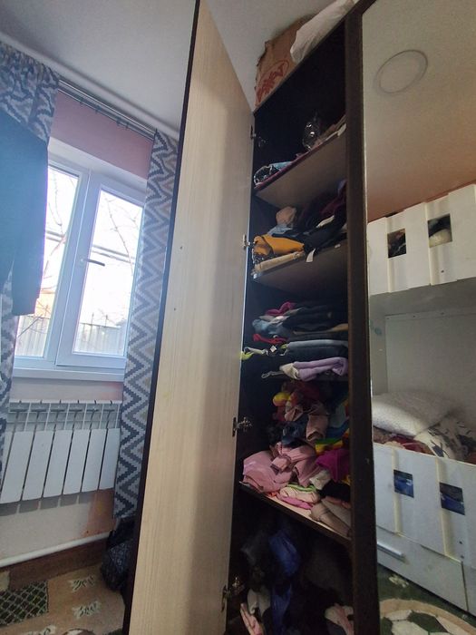 Продам шифанер в хорошем состояние