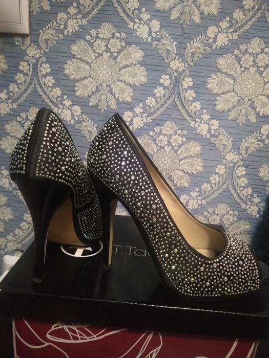 туфли со стразами