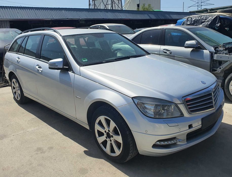 Dezmembram MERCEDES BENZ C 200 CDI , an 2010