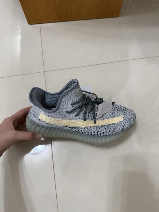 Adidasi Adidas Yeezy