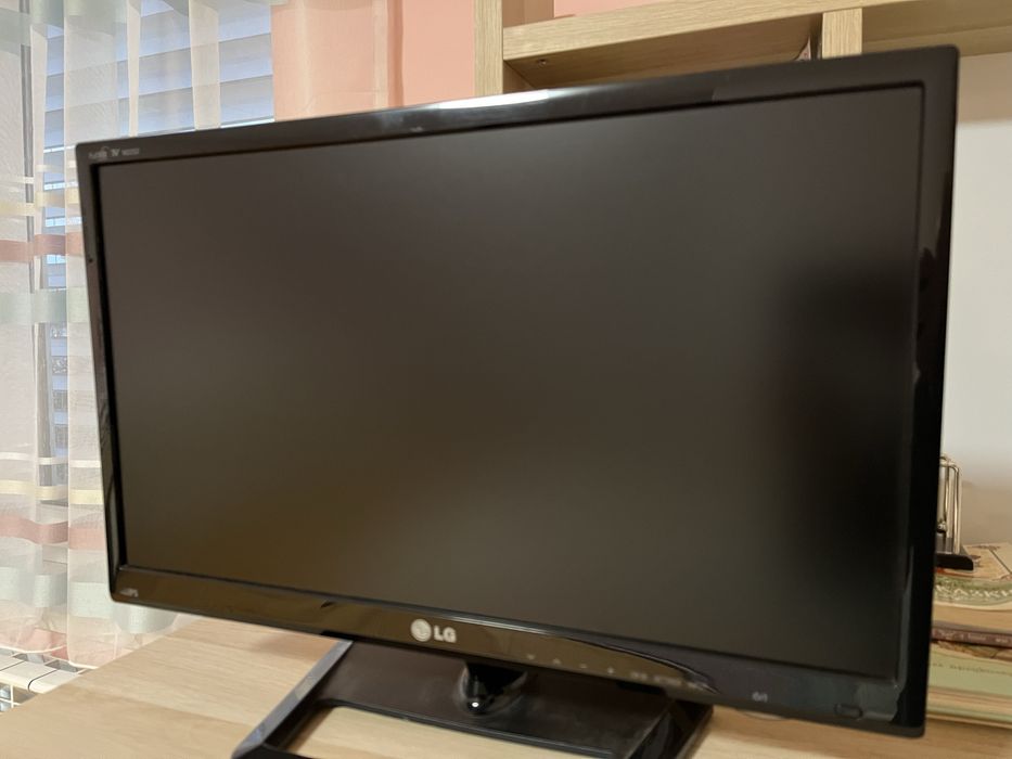 Телевизор/монитор LG 22” модел M2252D