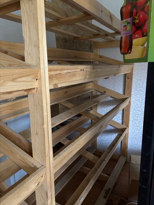 продам полки для овощного магазина