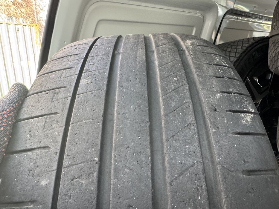 Продаются шины от BMW